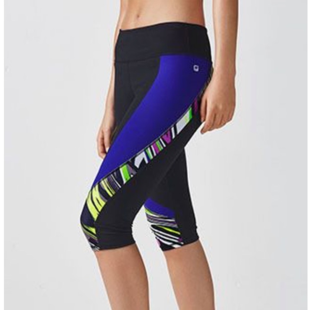 Fabletics Navassa Crop Leggings